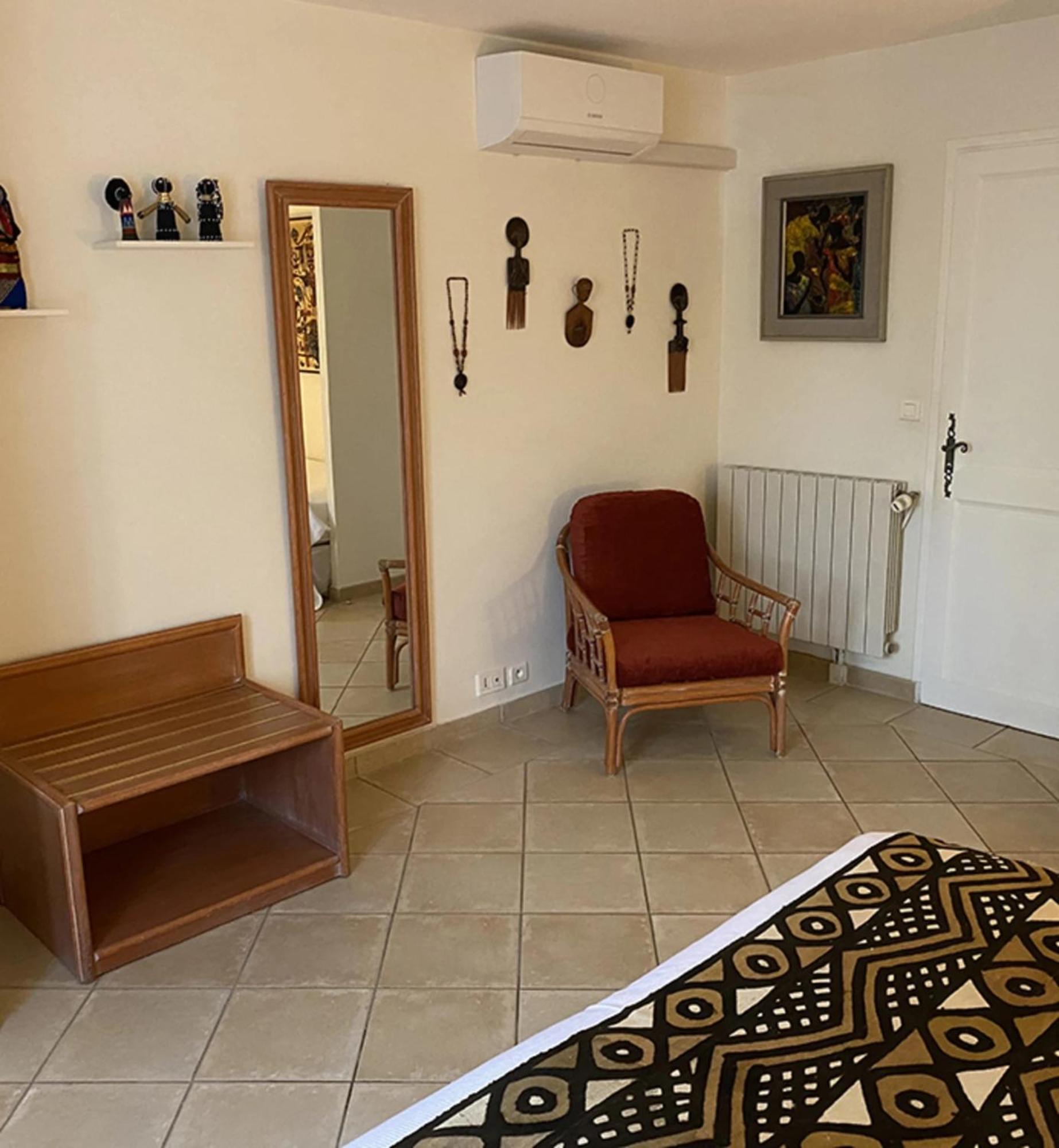 Au Soleil Ocre Apartment